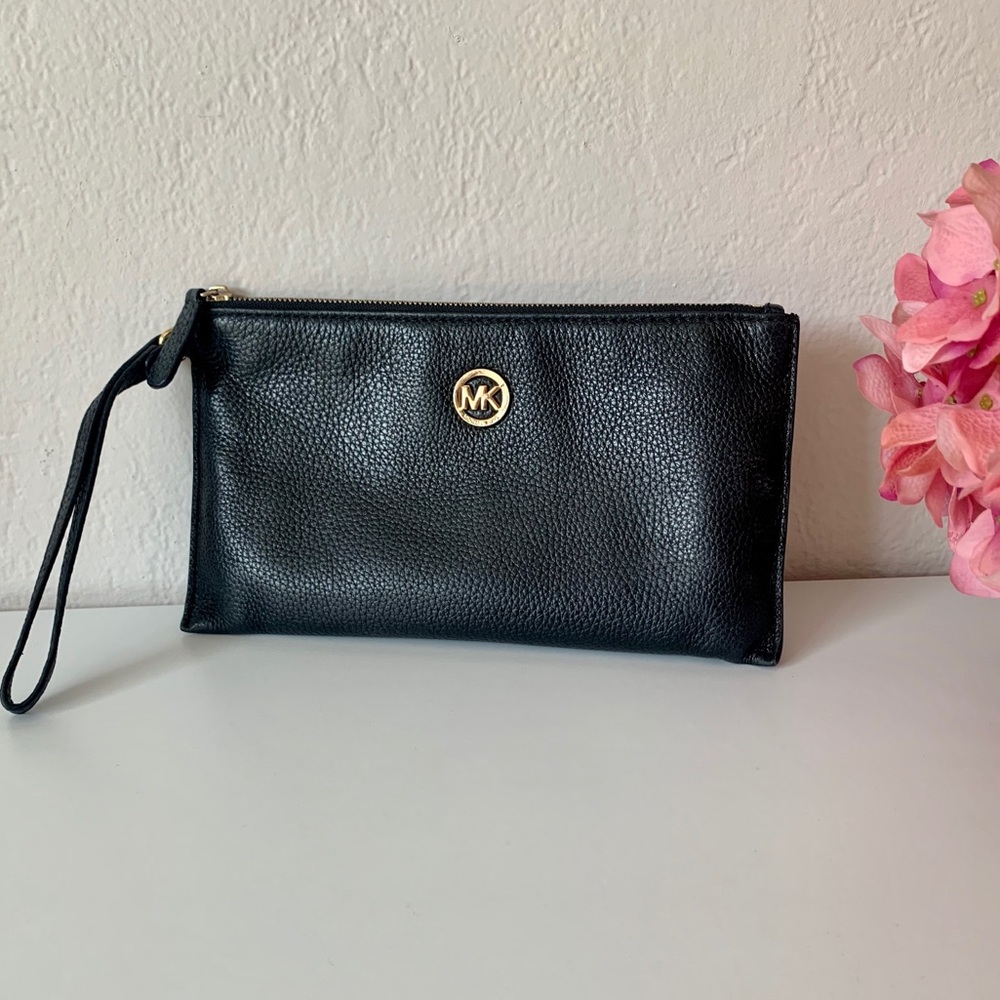 Michael Kors Wristlet